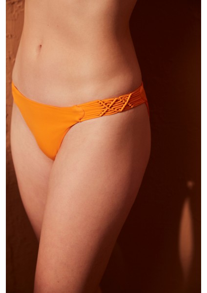 Basic Macrame Turuncu Bikini Altı indirimleri