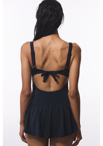 Siyah Etekli Çıkarılabilir Kaplı Mayo indirimleri