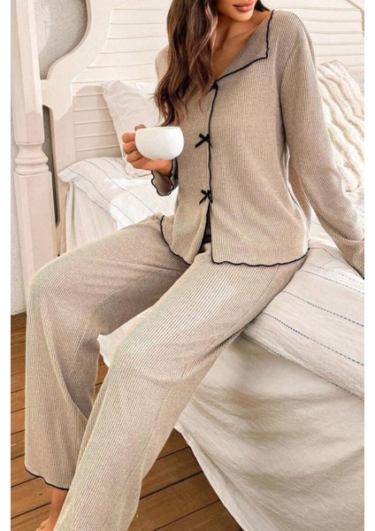 Bej Fiyonk Detaylı Pamuklu Uzun Kollu Pijama Takımı modelleri