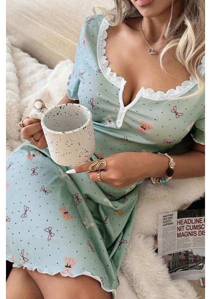 Yeşil Ayıcık ve Fiyonk Desenli Pijama Gecelik