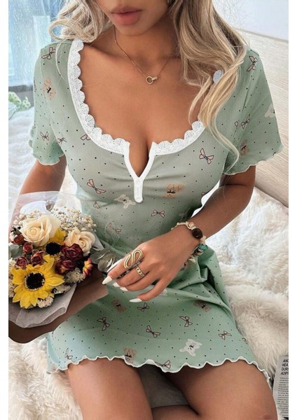 Yeşil Ayıcık ve Fiyonk Desenli Pijama Gecelik fırsatları