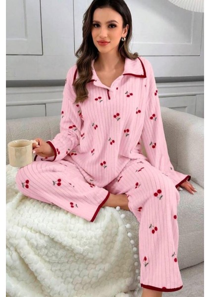 Pamuklu Kiraz Baskılı Biyeli Kışlık Pijama Takımı