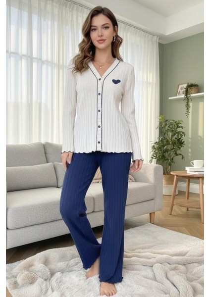 Kalp Detaylı Nakışlı Bej - Lacivert Uzun Kollu Pijama Takımı modelleri
