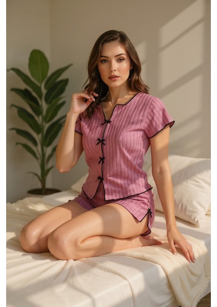 Gül Kurusu Pamuklu Fiyonk Detaylı Şortlu Pijama Takımı modelleri