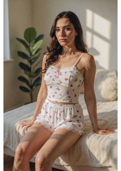 Pembe Yazlık Fiyonk Detaylı Şortlu Pijama Takımı fırsatları