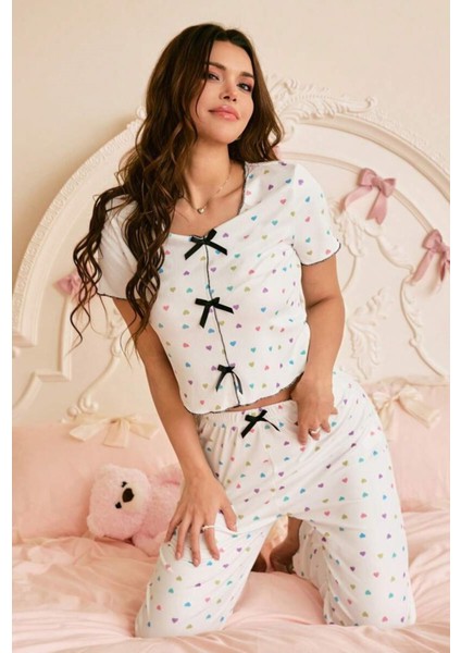 Romantik Kalp Baskılı Siyah Fiyonklu Kısa Kollu Pijama Takımı indirimleri