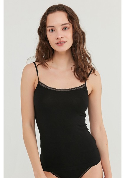 Modal Ince Askılı Siyah Atlet