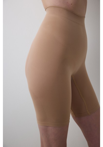 Premium Dikişsiz Seamless Push Up Şort Korse