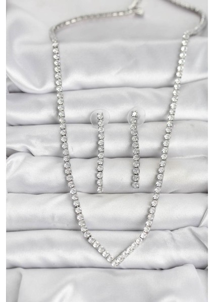 Gümüş Renk Zirkon Taşlı Kadın Kolye Küpe Seti