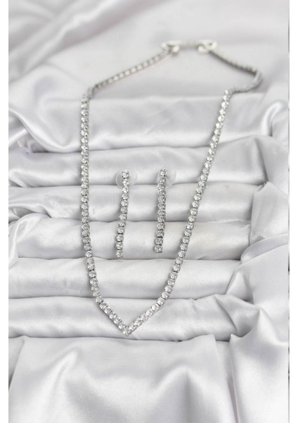 Gümüş Renk Zirkon Taşlı Kadın Kolye Küpe Seti fiyatları