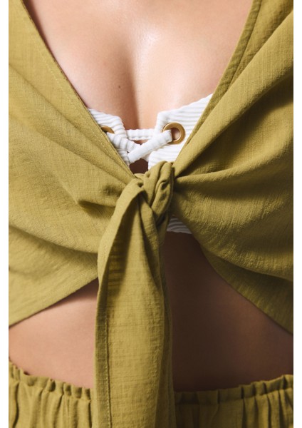 Yağ Yeşili Peek Bağlama Detaylı Crop Top Üst