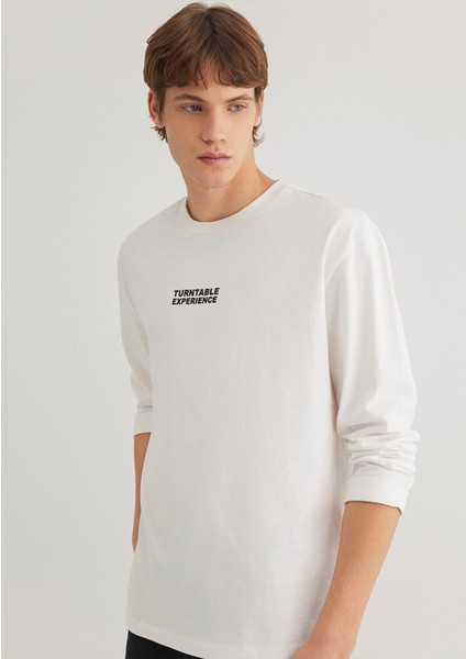 Sırt Baskılı Beyaz Tişört 0612410-70057