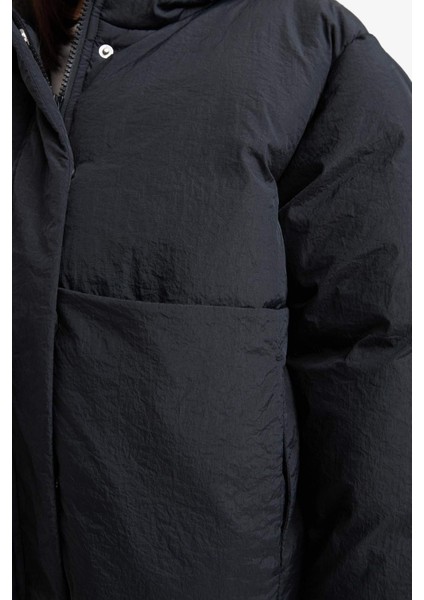 Kız Çocuk Su Geçirmez Kapüşonlu Fermuarlı Şişme Mont E9813A825AU