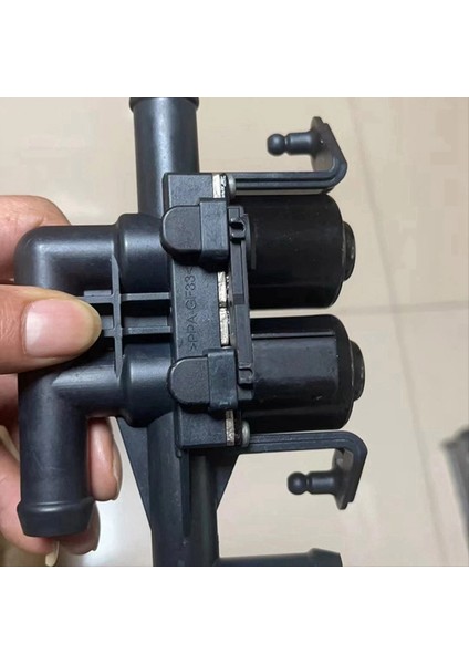 Araç Soğutma Su Kontrol Vanası 64119310349 Bmw F01 F02 F10 F11 F12 F07 520I 523I 528I 740I 2011-2016 64119119164 (Yurt Dışından) modelleri