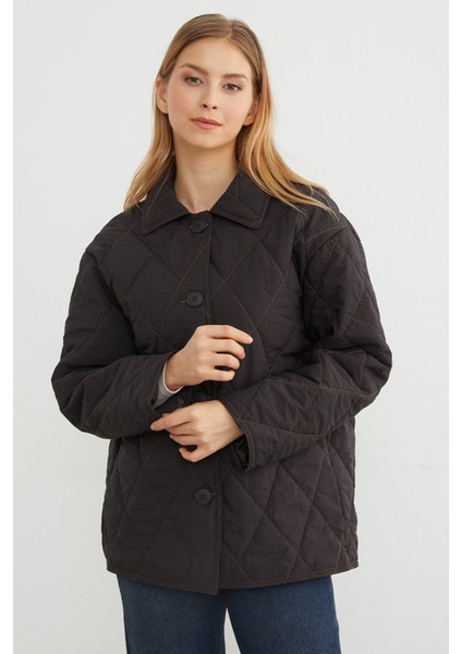 Baklava Desen Kapitone Oversize Düğmeli Mont