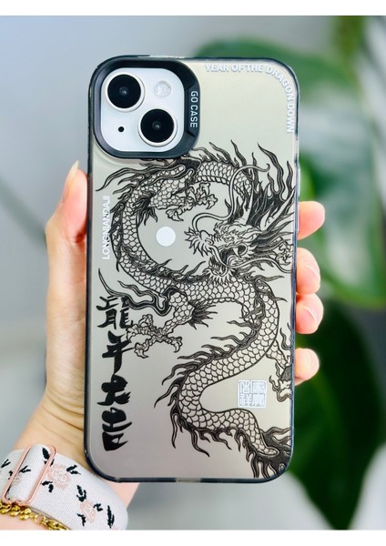 Iphone 14 Plus ve 15 Plus Uyumlu Parmak Izi Bırakmaz Baskı Desenli Electro Metalik Silikon Kılıf modelleri