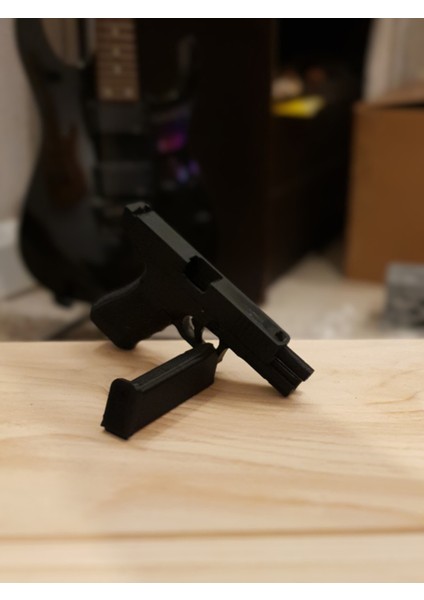 GLOCK18 Modeli 1/3 Ölçekli Işlevsel Masa Süsü, Fidget Oyuncak ve Anahtarlık fırsatları