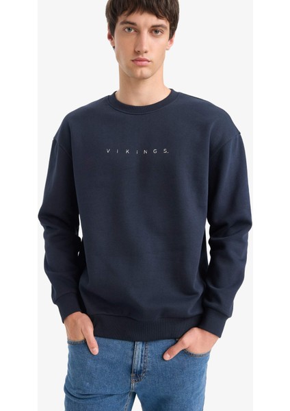 Vikings Boxy Fit Bisiklet Yaka Sırt Baskılı Sweatshirt E9323AX25AU fırsatları