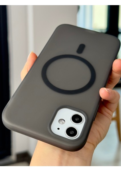 Iphone 11 Uyumlu Magsafe Özellikli Parmak Izi Bırakmaz Mat Darbe Önleyici Şeffaf Silikon Kılıf modelleri