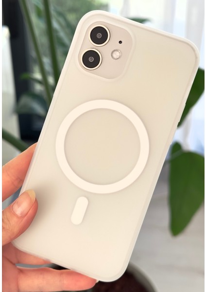 Iphone 12 ve 12 Pro Uyumlu Magsafe Özellikli Parmak Izi Bırakmaz Mat Şeffaf Kılıf modelleri
