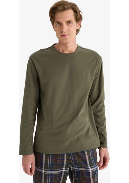 Pijama Takımı Regular Fit Uzun Kollu Üst Kareli Uzun Alt B2450AX25WN modelleri