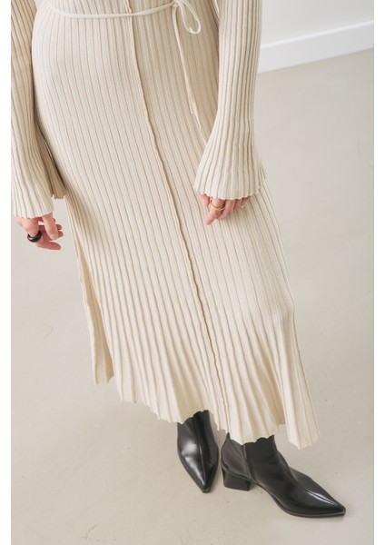 Kloş Etekli Lastik Örgü Elbise Bej indirimleri