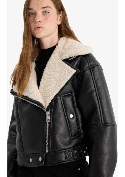 Oversize Geniş Kalıp Suni Kürk Astarlı Fermuarlı Suni Deri Ceket Mont F1826AX25WN fırsatları