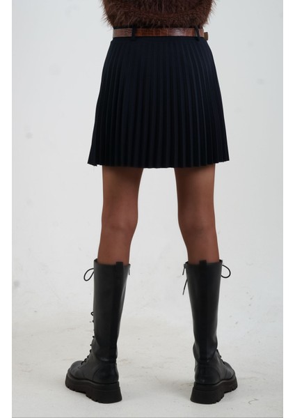 Lacivert Kemerli Içi Şort Astarlı Piliseli Mini Etek indirimleri