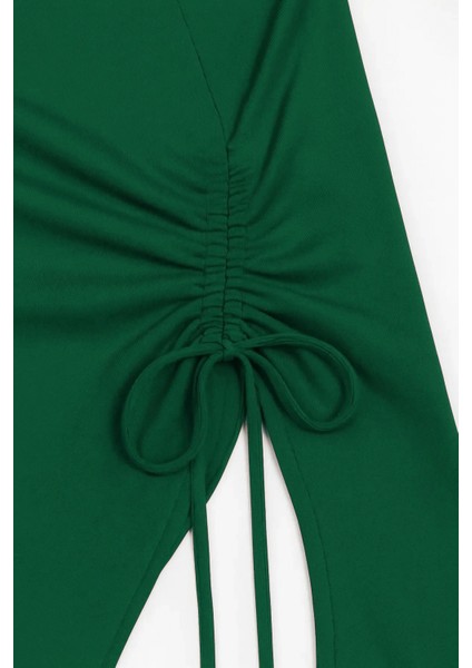 - Kadın Yeşil Uzun Ispanyol Kollu Asimetirik Yaka Yandan Bağlamalı Drapeli Bluz fırsatları