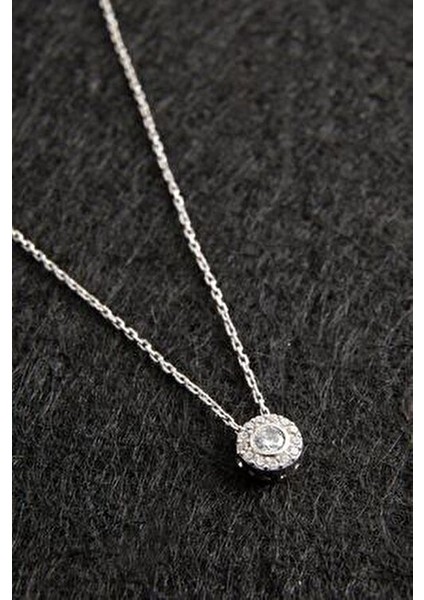 Tek Taşlı Zarif 925 Ayar Gümüş Kolye indirimleri