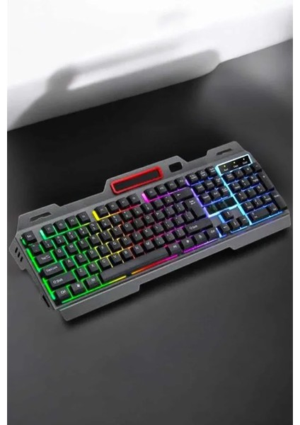 LED Işıklı Oyuncu Klavye USB Girişli Rgb Işıklı Q Klavye Mouse Hediyeli
