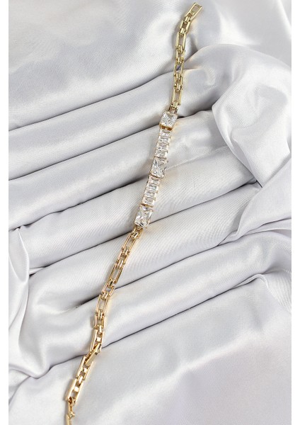 Xuping Pirinç Parçalı Su Yolu Model Gold Renk Kadın Bileklik - TJ-BB7482