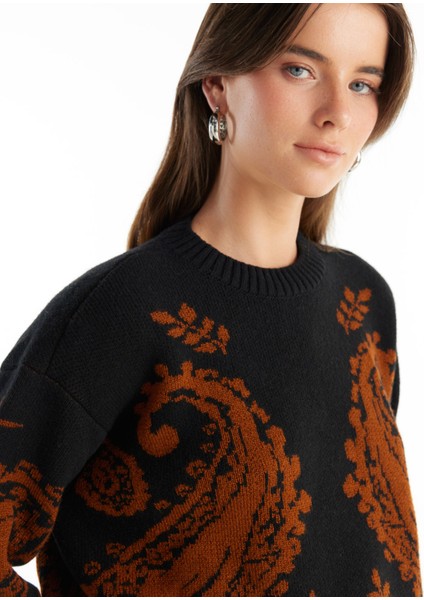 Bisiklet Yaka Standart Jakarlı Siyah Kazak Kadın TBWRKW1023 indirimleri