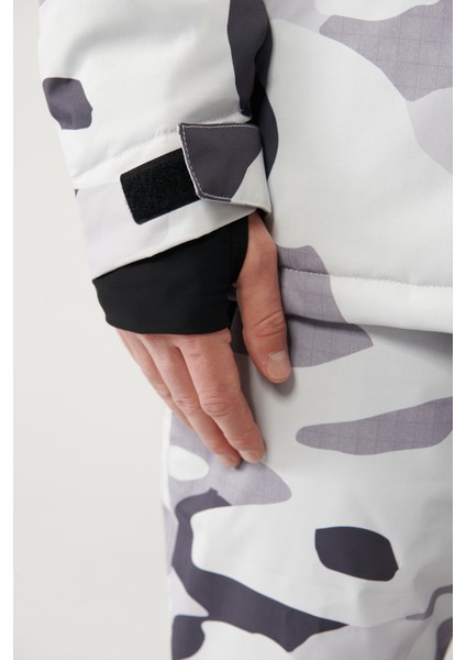 Erkek Beyaz-Gri Kapüşon Desenli Su İtici Kumaşlı Kayak Mont A32Y6095