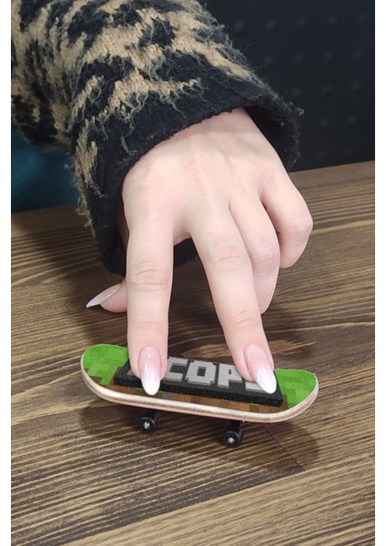 Super Hero Fingerboard – Gamer Temalı Parmak Kaykay modelleri