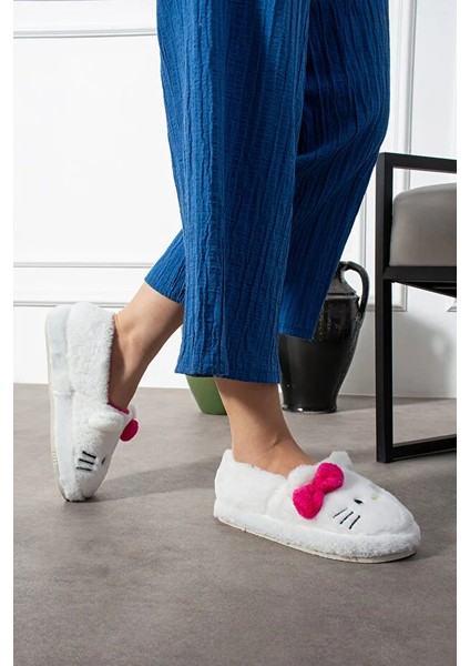 Pitty Hello Figürlü Kadın Yumuşak Peluş Kumaş Içi Tüylü Rahat Ev Içi Terlik fiyatları