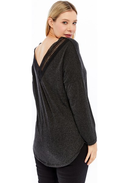 Büyük Beden Sırt V Güpür Uzun Kol Kırçıllı Viskon Kumaş Bluz