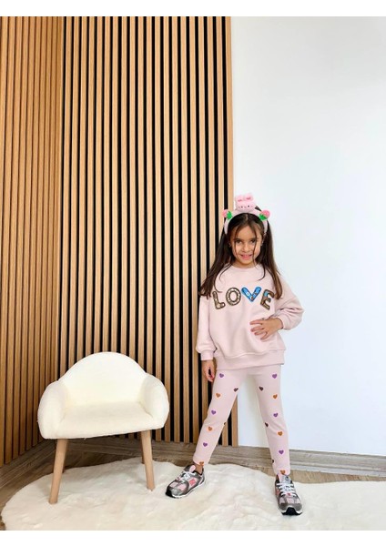 Kız Çocuk Pamuklu Pembe Love Nakışlı Sweatshirt ve Kalpli Tayt Takım – 2'li Rahat Günlük Set fiyatları