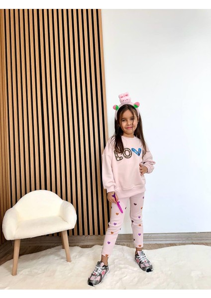 Kız Çocuk Pamuklu Pembe Love Nakışlı Sweatshirt ve Kalpli Tayt Takım – 2'li Rahat Günlük Set fırsatları