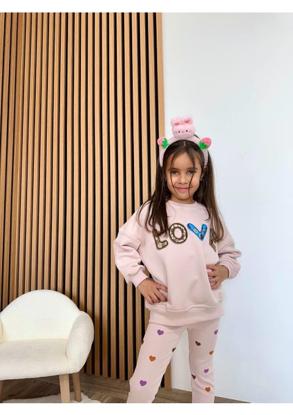 Kız Çocuk Pamuklu Pembe Love Nakışlı Sweatshirt ve Kalpli Tayt Takım – 2'li Rahat Günlük Set indirimleri