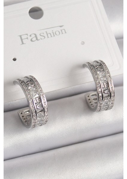 Pirinç Gümüş Renk Zirkon Taşlı Işleme Detay Halka Model Kadın Küpe - Lisinya