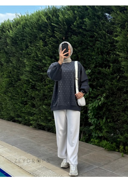Olana Gri Taşlı Sweatshirt