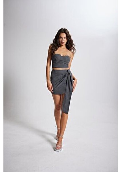 Gloplu Çizgili Kadın Büstiyer Kalp Yaka Kolsuz Şık Tasarım