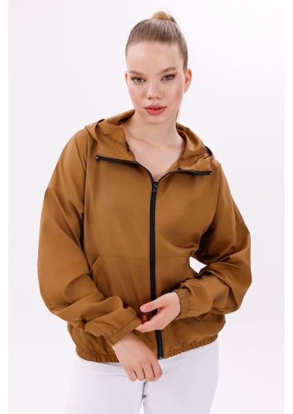 Kadın Kapüşonlu Su ve Rüzgar Geçirmez Oversize Yağmurluk - Rüzgarlık modelleri