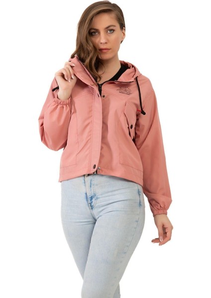 Kadın Su Geçirmez ve Rüzgara Dayanıklı Kapüşonlu Çıt Çıtlı Mevsimlik Yağmurluk