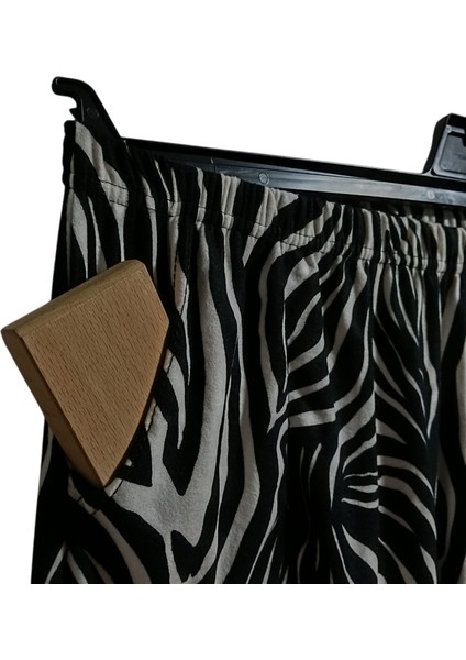 Kadın Bayan Büyük Battal Extra Turbo Jumbo Beden Süet Penye Kumaş 2 Yan Cepli Pantolon Eşofman Altı Pijama Altı 130 Kilograma Kadar Olur Bol Likralı Esneyen Kumaş Bel Lastikli Süs Bagcıklı modelleri