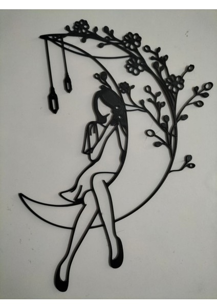 🌙 Çiçekli Ay Üzerinde Oturan Kız Duvar Dekoru