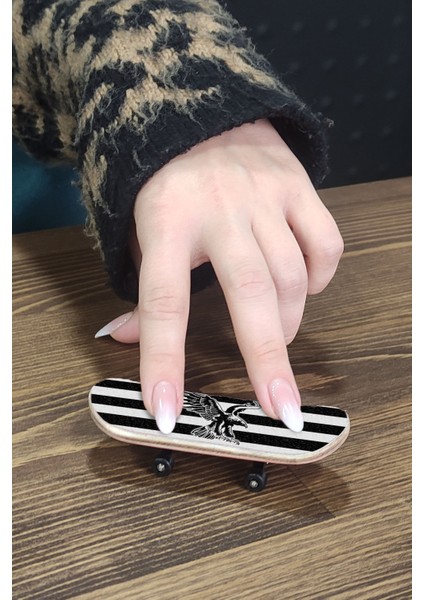 Fan Fingerboard – Siyah Beyaz Taraftar Parmak Kaykay 9x3 cm modelleri
