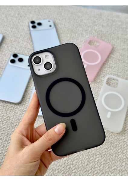 Iphone 14 Plus ve 15 Plus Gerçek Magsafe Özellikli Parmak Izi Bırakmaz Mat Şeffaf Kılıf modelleri