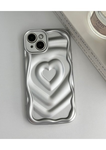 Iphone 14 Plus ve 15 Plus Uyumlu 3D Mat Kabartma Kalp Silikon Kılıf modelleri